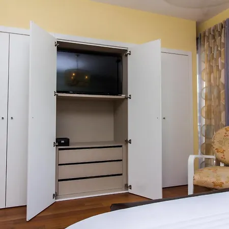 Villa Glamour House By Stay-Ici, Algarve Holiday Rental